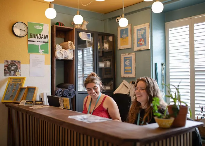 Hotel pres du College: The Woodquay Hostel